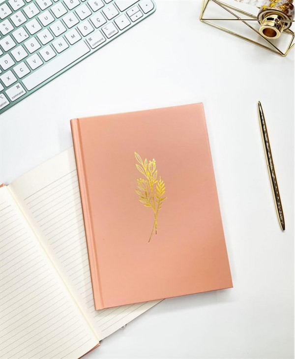 Golden Flowers Sert Kapaklı Notebook