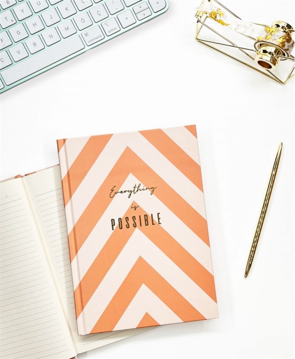 Pembe Şeritli Sert Kapaklı Defter