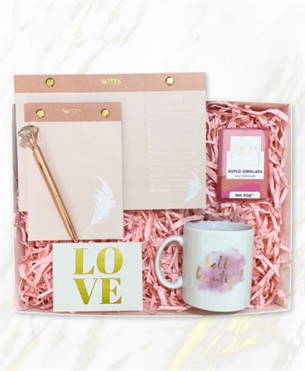 Pink Feather Love hediye kutusu Pink Feather Love hediye kutusu