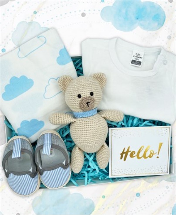 Sevimli Ayıcık Erkek Bebek Hediye Kutusu Sevimli Ayıcık Erkek Bebek Hediye Kutusu